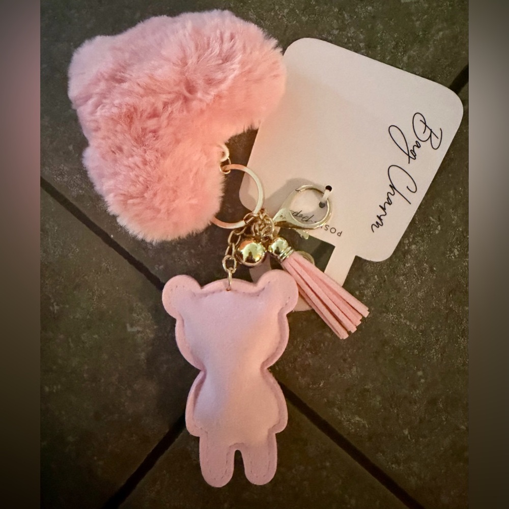 Pink Bear/Heart Bag Charm NWT - Picture 2 of 3